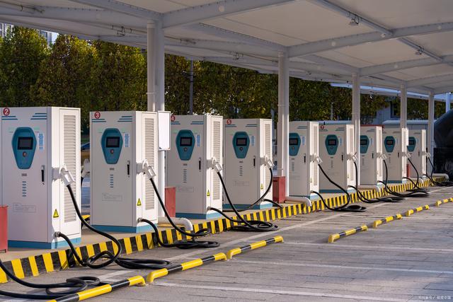 汽車充電樁按安裝地點分類詳解