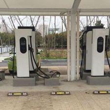 電動(dòng)汽車充電樁功率全解析 常見類型與選購指南